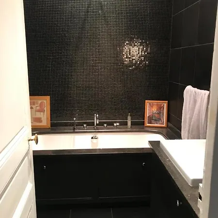 Champs Elysees - Luxueux 3 Chambres Париж