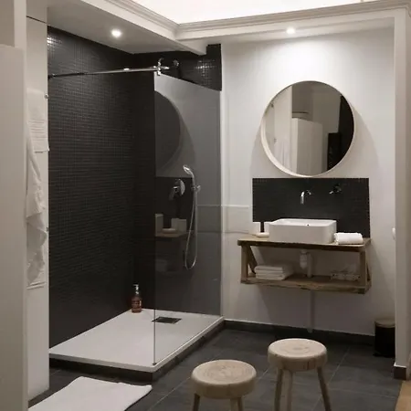 Апартаменты Champs Elysees - Luxueux 3 Chambres *